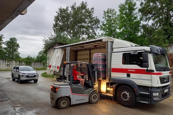 Hrvatski Crveni križ odmah priskočio u pomoć stradalima u poplavama u Sloveniji 